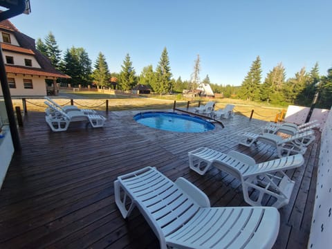 Vila Tri Srca Bed and Breakfast in Zlatibor District, Serbia