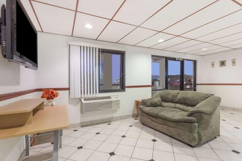 Lobby or reception, On site