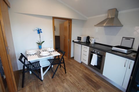 Angelas - Casa Da Eira House in Vila Praia de Ancora