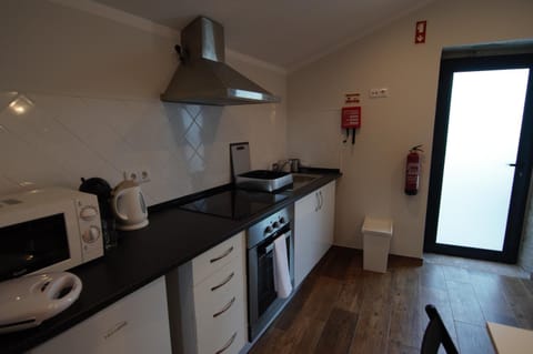 Angelas - Casa Da Eira House in Vila Praia de Ancora