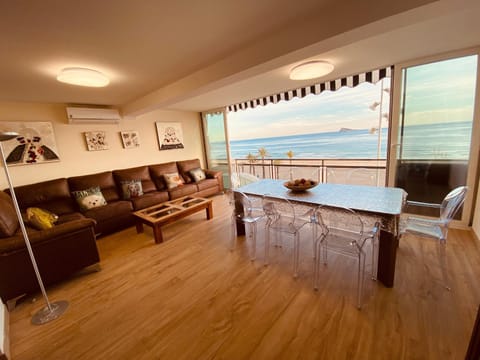 Living room, Sea view