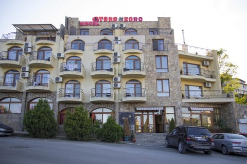 Property building, Day