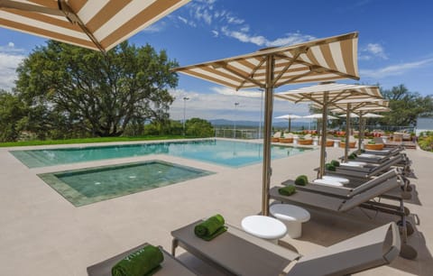 Garden, Hot Tub, View (from property/room), Balcony/Terrace, Swimming pool
