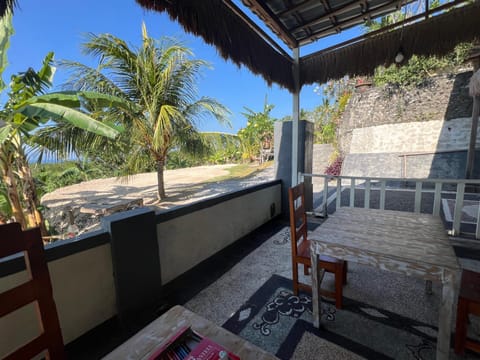 Mount Sea View Bungalow Bed and Breakfast in Nusapenida