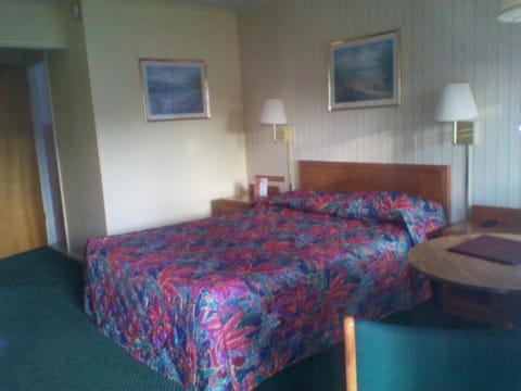 Starlite Budget Inn Motel in Mackinaw City