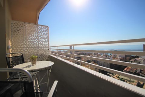 Balcony/Terrace, City view