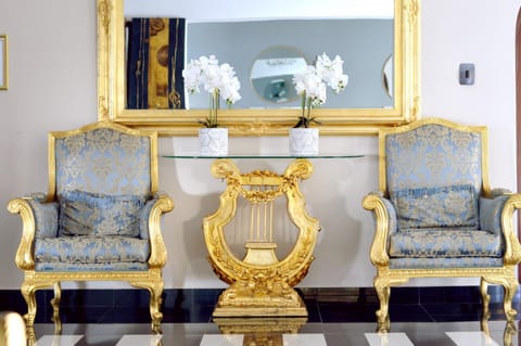 Lobby or reception, Decorative detail