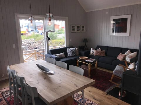 View (from property/room), Living room, Seating area, Dining area