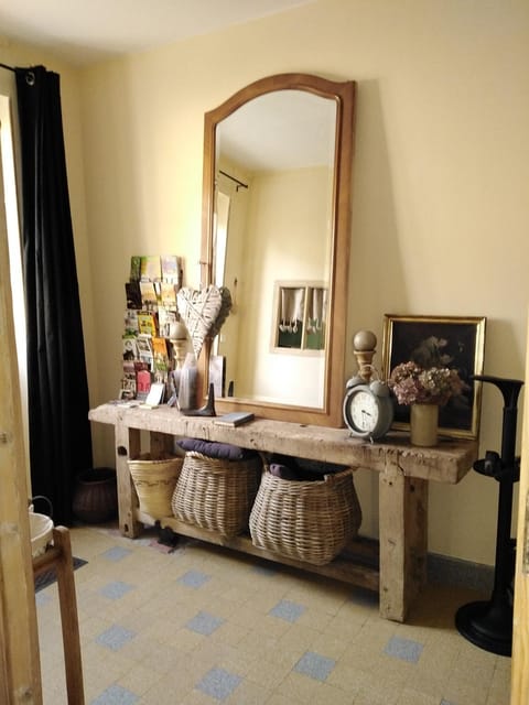 Meublé de tourisme La Maison d'Orgy House in Bourgogne-Franche-Comté