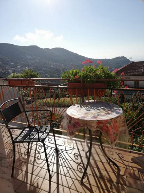Dafne Holiday Bed and Breakfast in Agerola