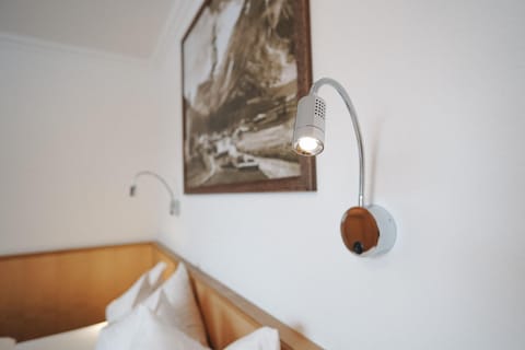 Bed, Decorative detail, Bedroom