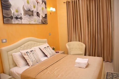 Bed, Living room