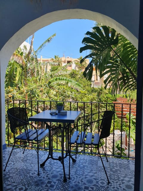 Restaurant/places to eat, Garden, Balcony/Terrace, Beach, Garden view, Breakfast, Parking, hair dryier, microwave, minibar