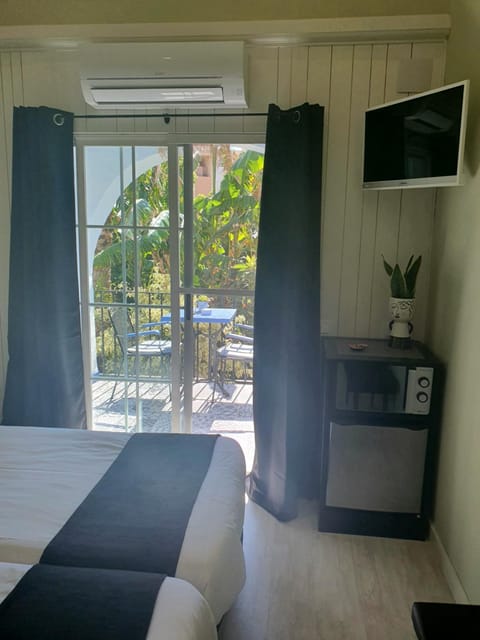 Hostal Mi Campaña Bed and Breakfast in Marina Alta