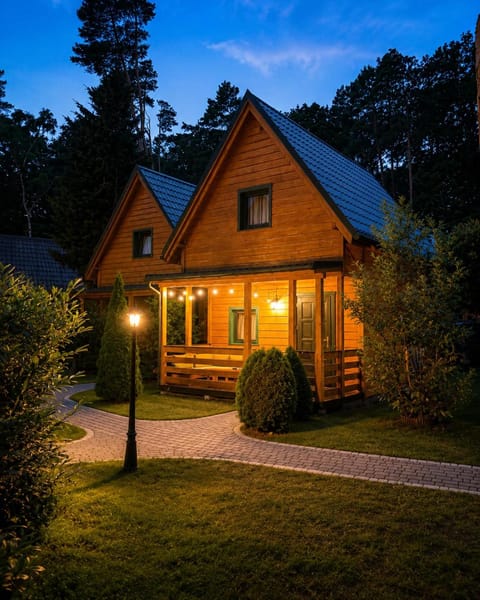 Property building, Garden, Balcony/Terrace