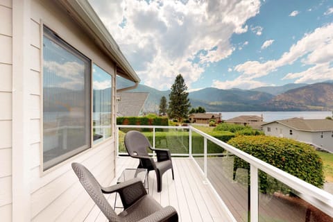 Wapato Point Lakeview House in Manson