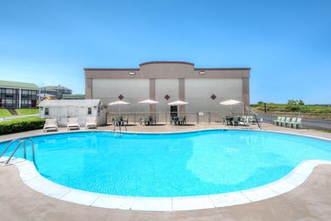 Property building, Day, Activities, Pool view, Swimming pool, Swimming pool, Swimming pool