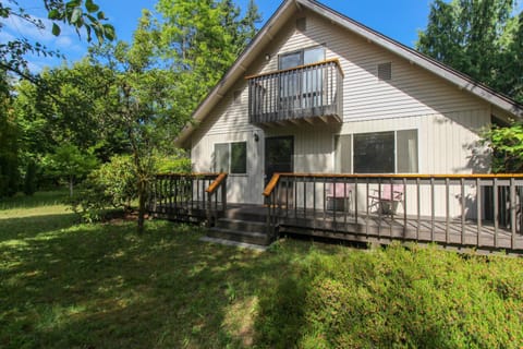 Bainbridge Tranquility House in Suquamish