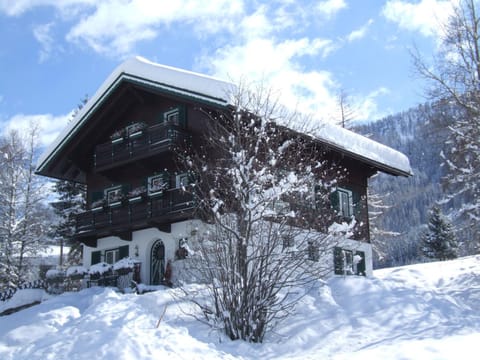 Facade/entrance, Natural landscape, Winter