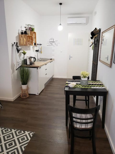 Apartments Miki Bed and Breakfast in Komiža