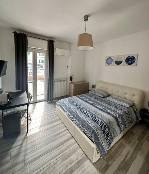 Sleep And Go Apartment in Vasto