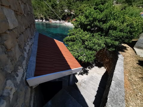 Kamena kućica House in Dubrovnik-Neretva County