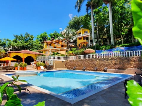 Swimming pool, Swimming pool