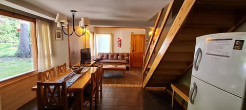 Kitchen or kitchenette, Seating area, Dining area