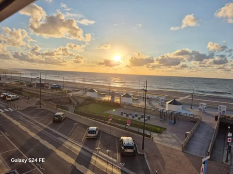 residence du bord de mer 9 appartements en bord de mer avec une vraie vue mer Apartment in Normandy