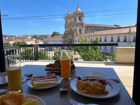 Property building, Food and drinks, Breakfast