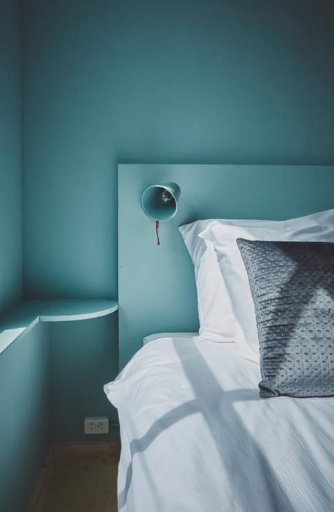 Bed, Bedroom, Garden view, Garden view