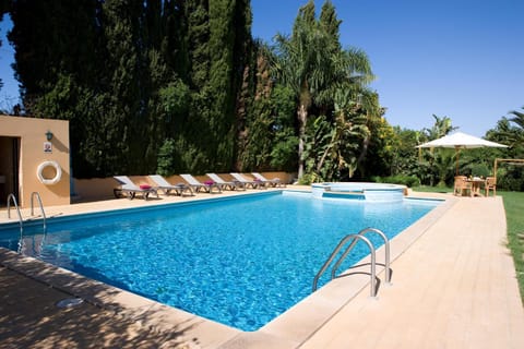 Garden, Swimming pool