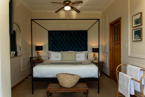 Sonnekus Boutique Hotel & Bistro Bed and Breakfast in Cape Town