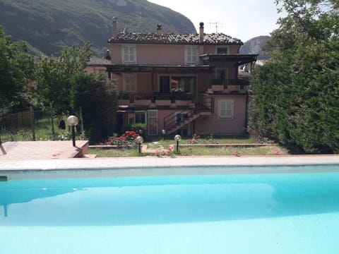 Villa Claudia indipendente con piscina ad uso esclusivo Villa in Umbria