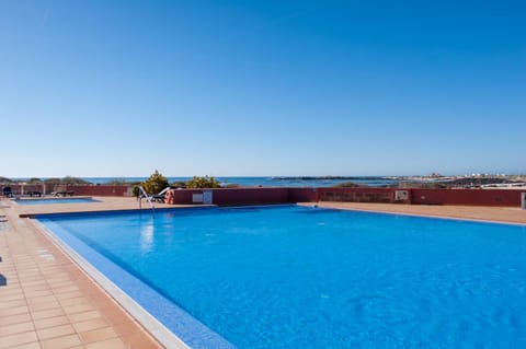 Pool view, Sea view