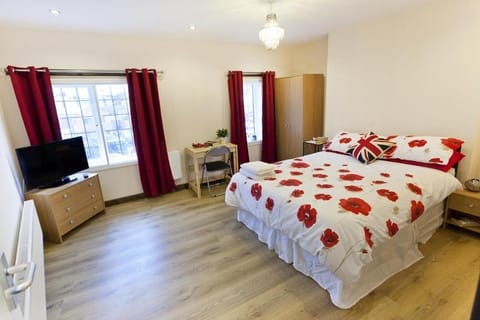 Day, Photo of the whole room