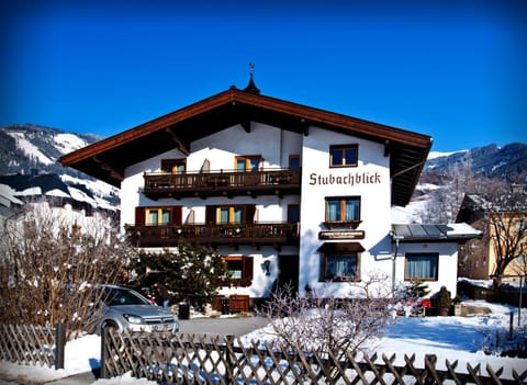 Facade/entrance, Winter