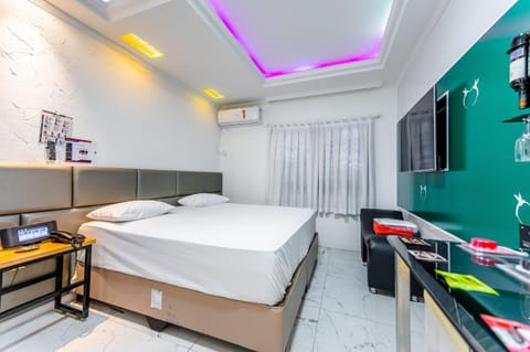 Bed, TV and multimedia, Evening entertainment, air conditioner