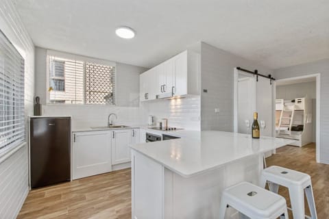 oven, stove, kitchen