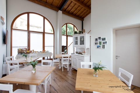 Toilet, Day, Garden, Bathroom, Living room