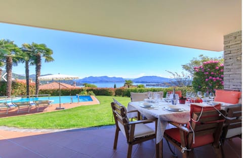 Villa Diamante con Vista Lago Maggiore e Piscina Villa in Lombardy
