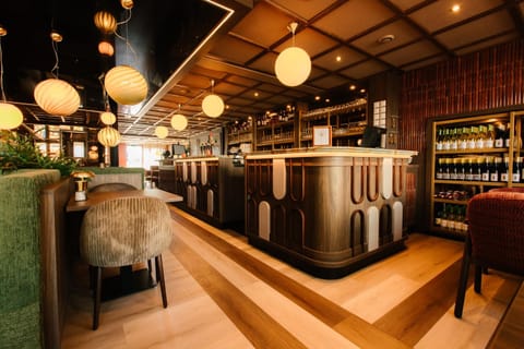 Lounge or bar