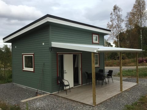Property building, Patio, Facade/entrance