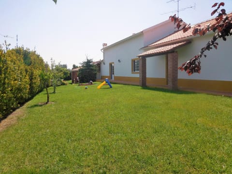 Casa AMOReira de Óbidos House in Óbidos