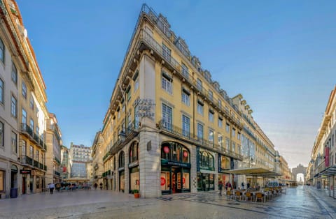 Property building, Facade/entrance