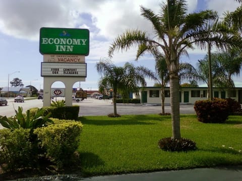 Property building, Property logo or sign