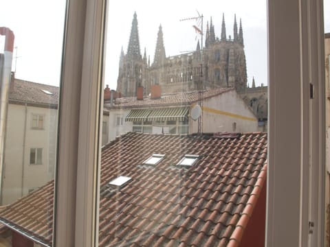 View (from property/room), City view, Landmark view