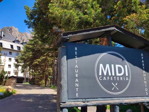 Property building, Restaurant/places to eat, Facade/entrance, Spring, Property logo or sign, Activities, Winter, Summer, Fishing, Skiing, Tennis court, Canoeing, Hiking, Cycling, Animals, Animals, Animals, Autumn, Pets, Pets, Pets, Mountain view, Mountain view, Swimming pool, Sports, Entertainment, Breakfast, children, children, children, young children, young children, young children, older children, older children, older children, group of guests, group of guests, group of guests, cot, Family, Family, Family, Parking, heating, heating, internet, internet, pet friendly, pet friendly, elevator
