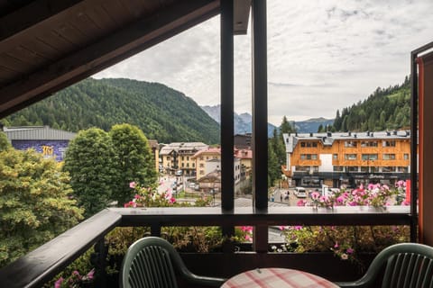 View (from property/room), Balcony/Terrace