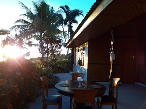 Property building, Balcony/Terrace, Dining area